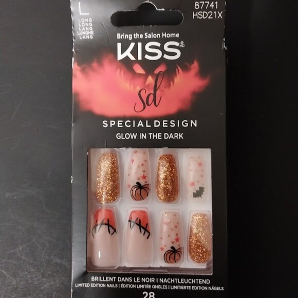 Kiss Pumpkin Long Nails - Picture 1 of 4